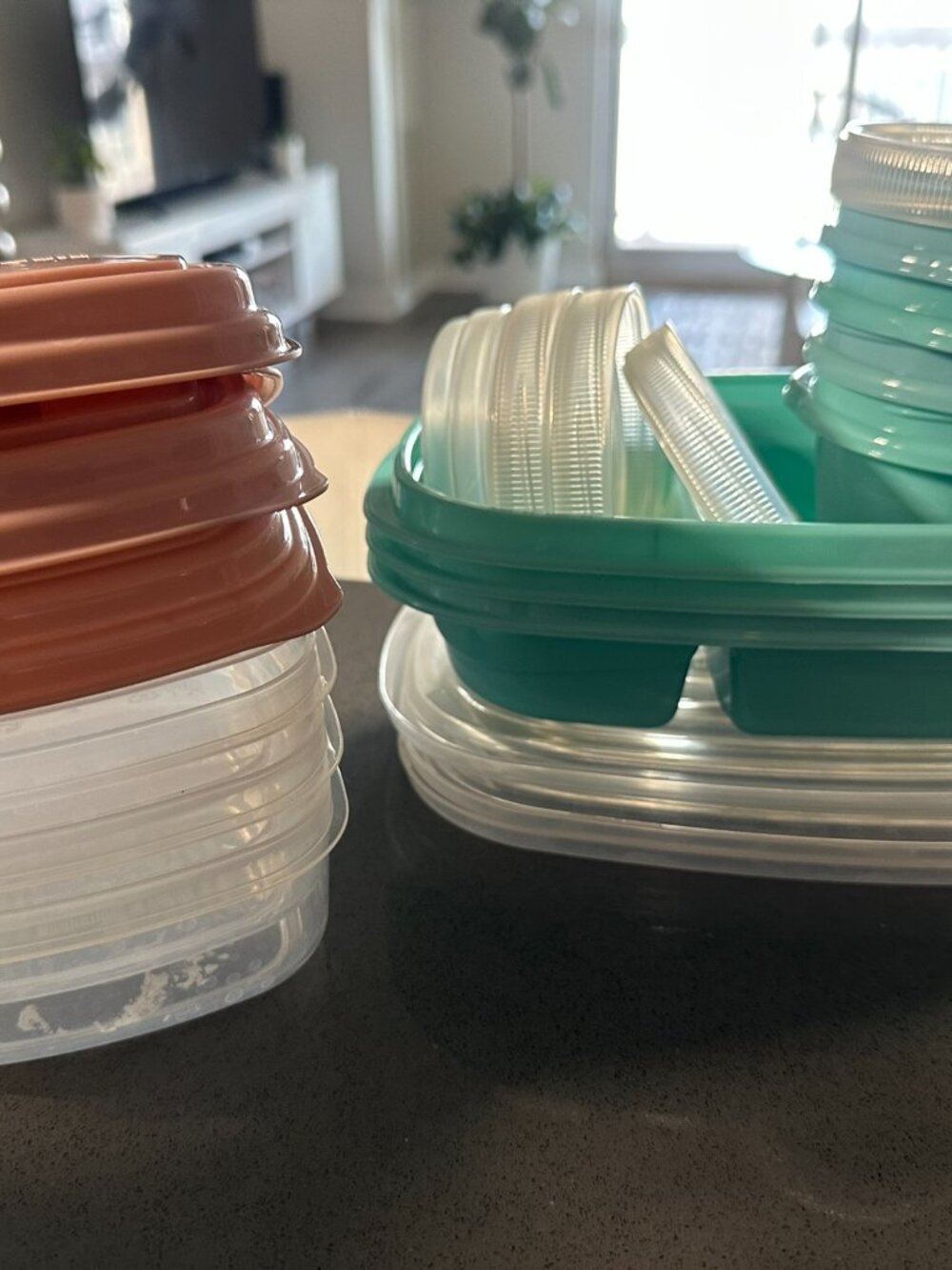 Set of 24 Storage Containers & Lids - Pink & Blue Rubbermaid
